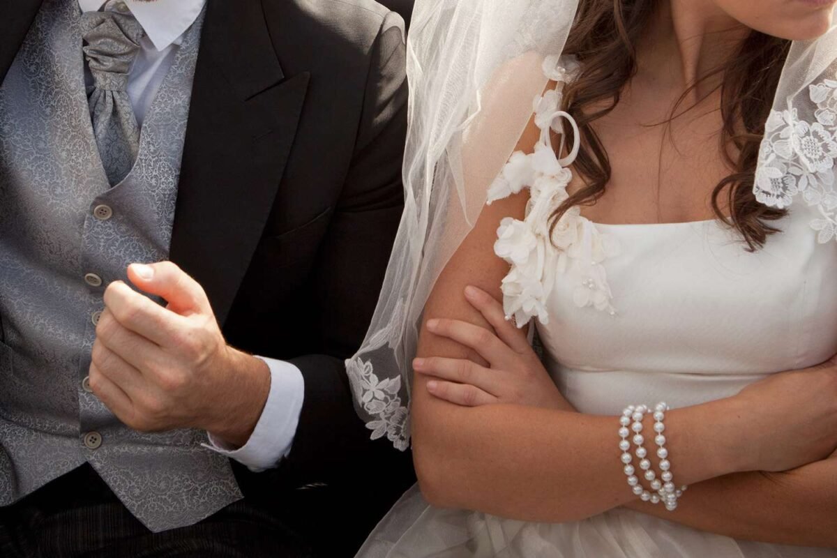 Whirlwind Romance Alert: Is Under Six Months Too Fast For Forever?! Hold