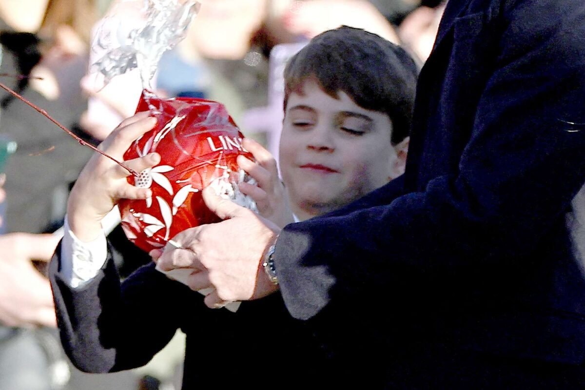 Did A Giant Chocolate Egg Just Steal The Royal Christmas Walk Spotlight?