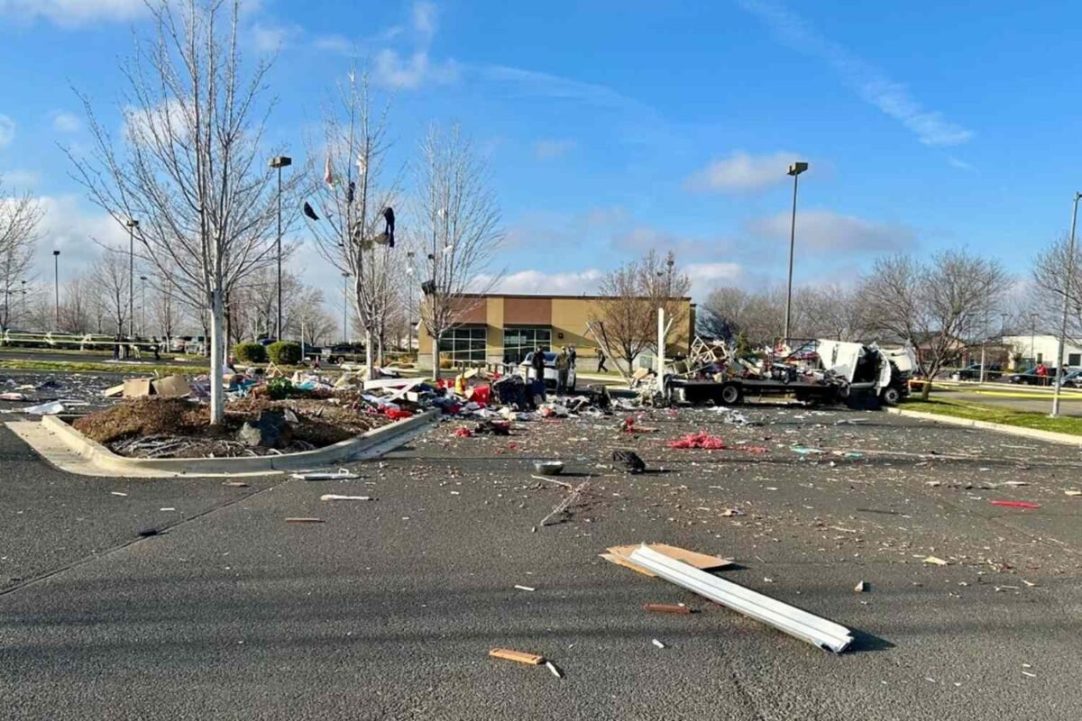 Shockwave Hits Idaho: What Just Happened To Old Navy & This Courtyard