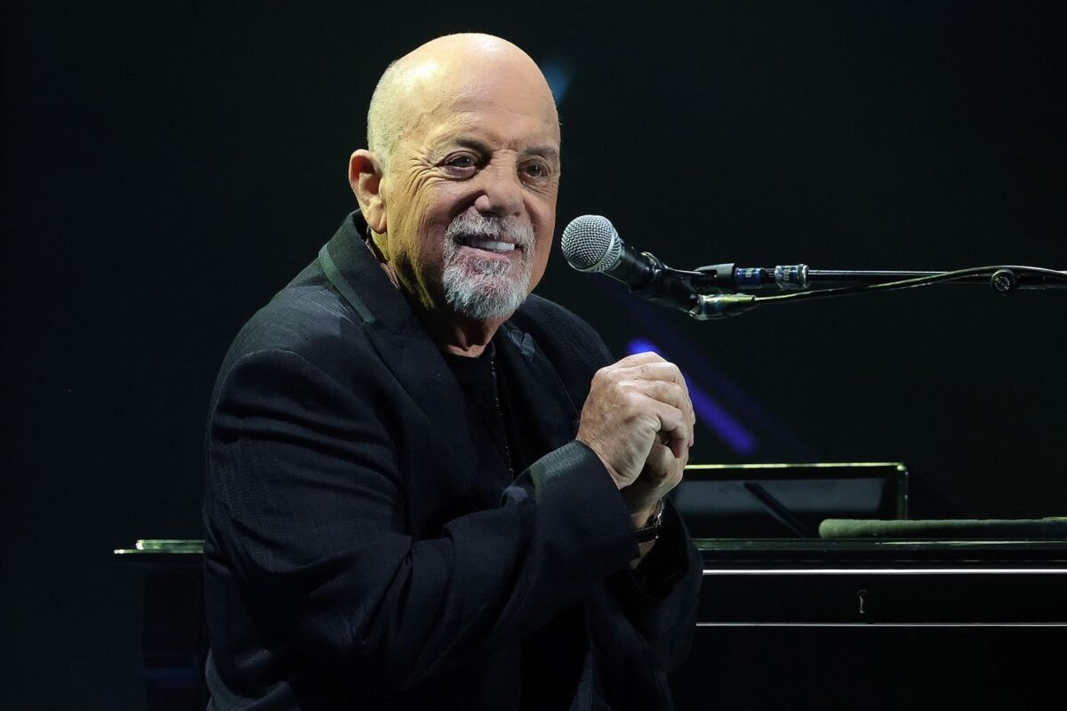 76 And Still Selling Out? Why This Music Icon’s ‘unplanned’ Florida Gig