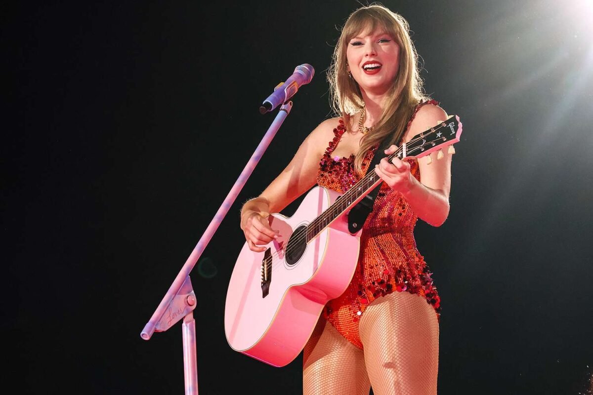 🚨 Breaking: Guess Which Pop Megastar Is Joining Alanis Morissette In The