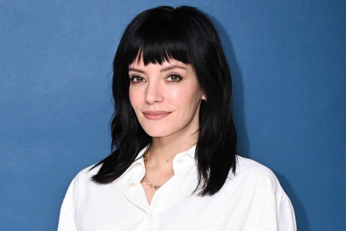 The Celebrity Co Parenting Challenge: Which Iconic Singer Shares Daughters Ethel, 14, &