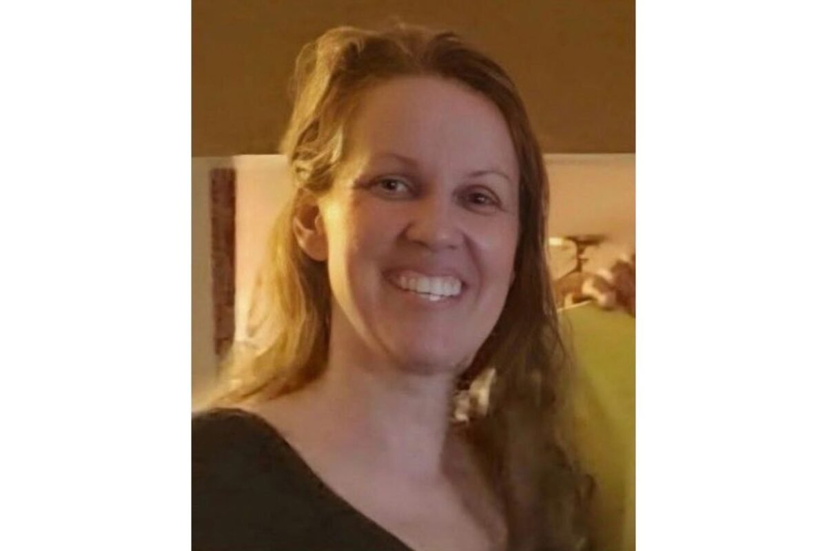 Did You See Her? Beloved Teacher Linda Brown Vanishes, Sparking Urgent Search!