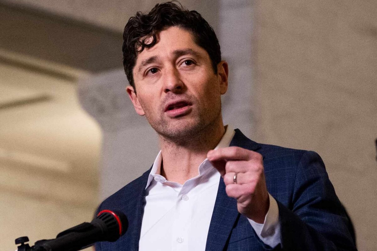 Minneapolis Mayor Vs. Trump: Is This The Ultimate Showdown Over Federal Presence?