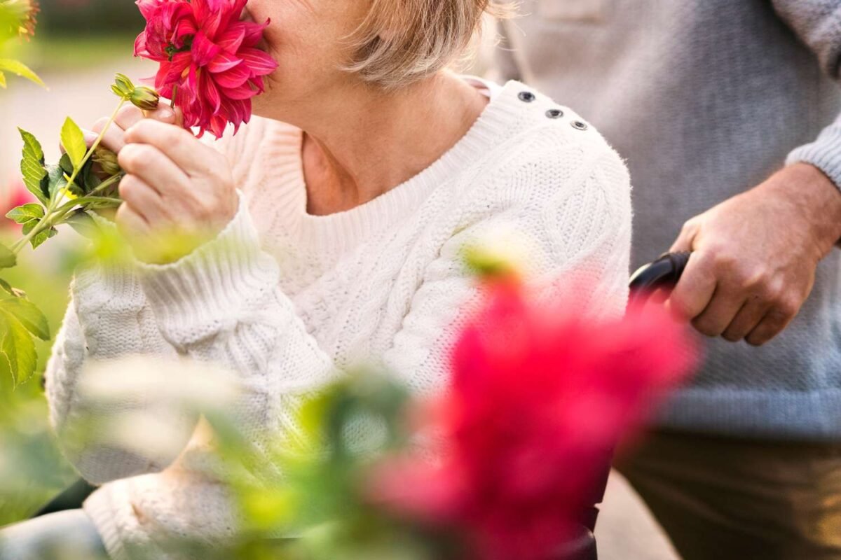 Is This Iowa Florist’s Viral Kindness Project The Ultimate Solution For Senior