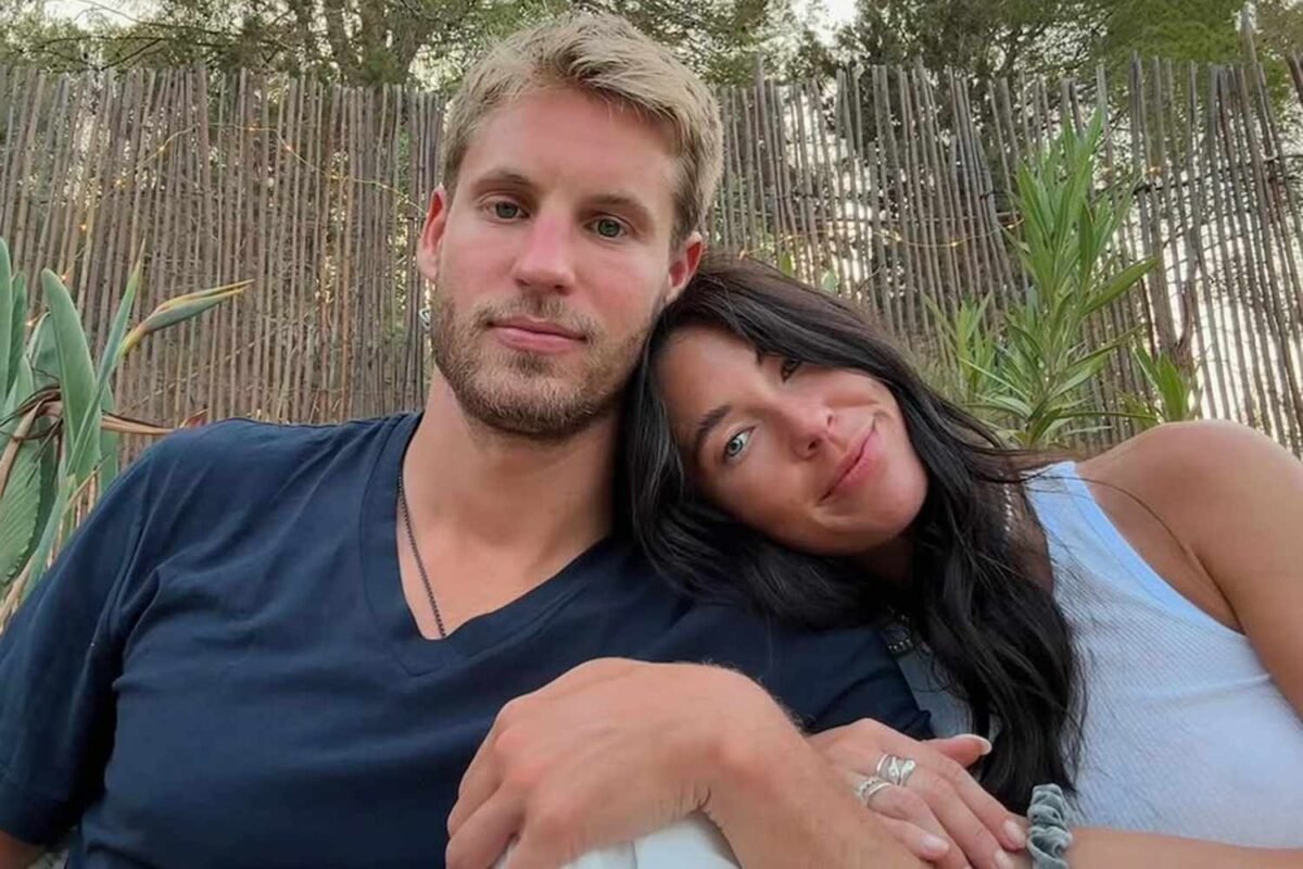 Is Sharing Your Pregnancy News Too Soon A Huge Mistake? This Creator’s