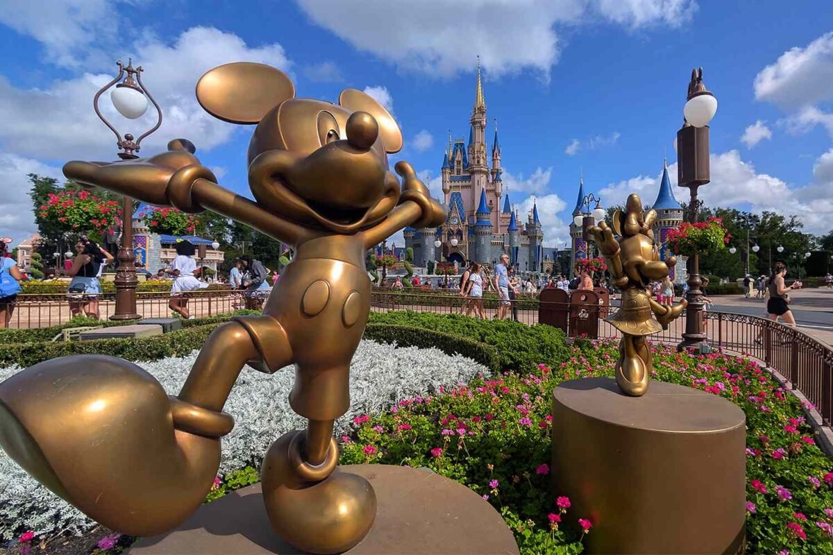 Is This The Most Enchanting Cinderella Castle Proposal We’ve Ever Seen?