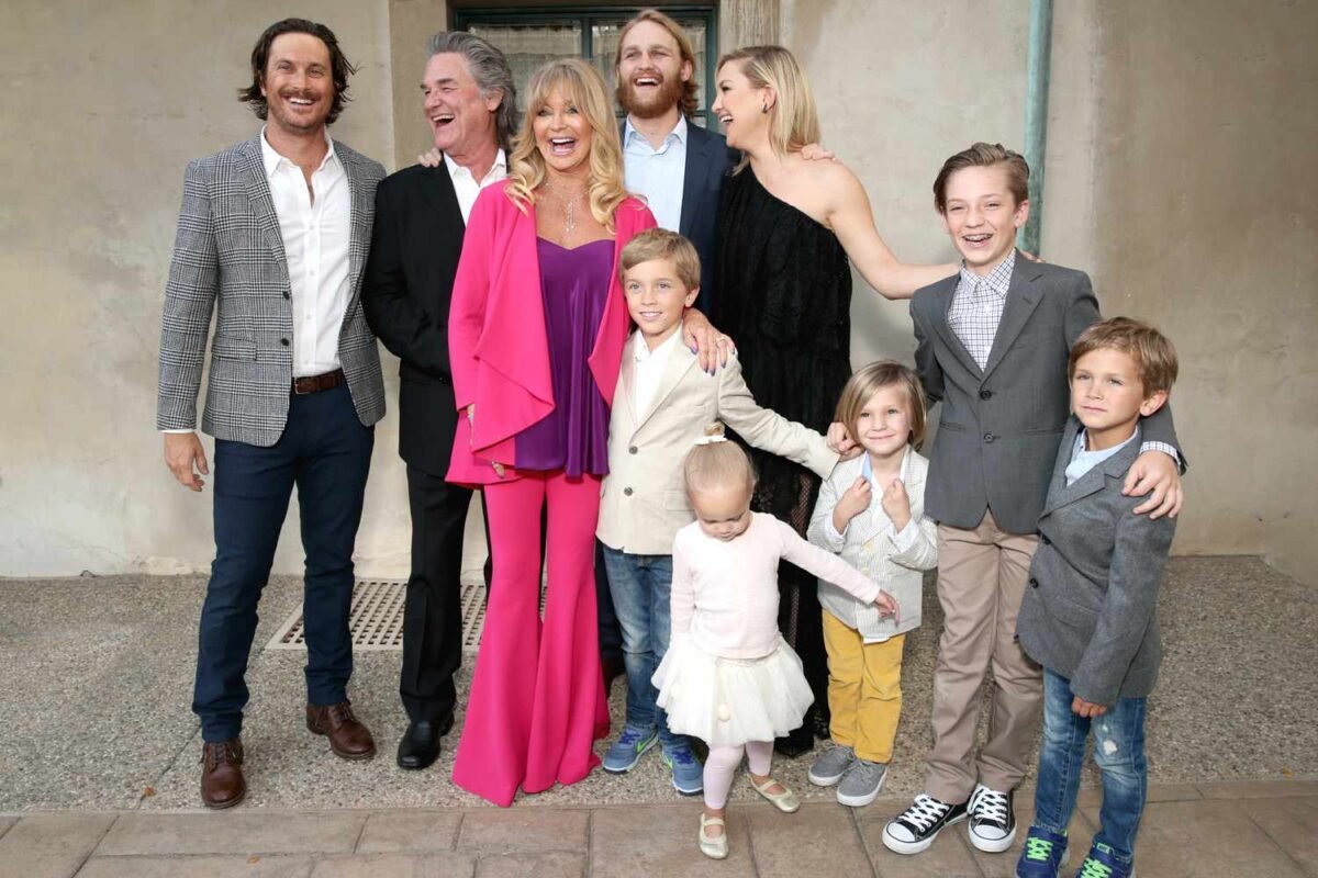 Are Kurt Russell & Goldie Hawn Hollywood’s Real Grandparent Goals With Eight