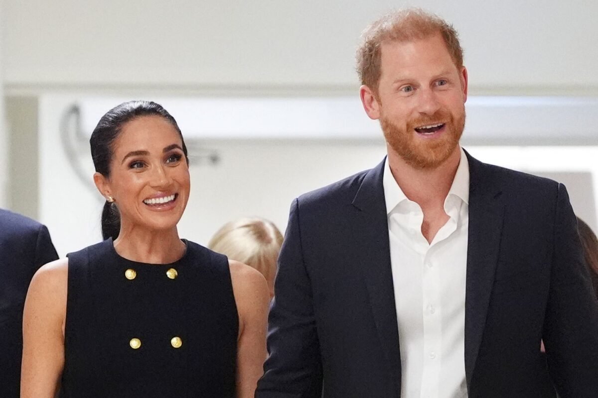 Duchess Drama Unfolds: Was Meghan Markle’s Royal Title Snubbed On Set? Hold