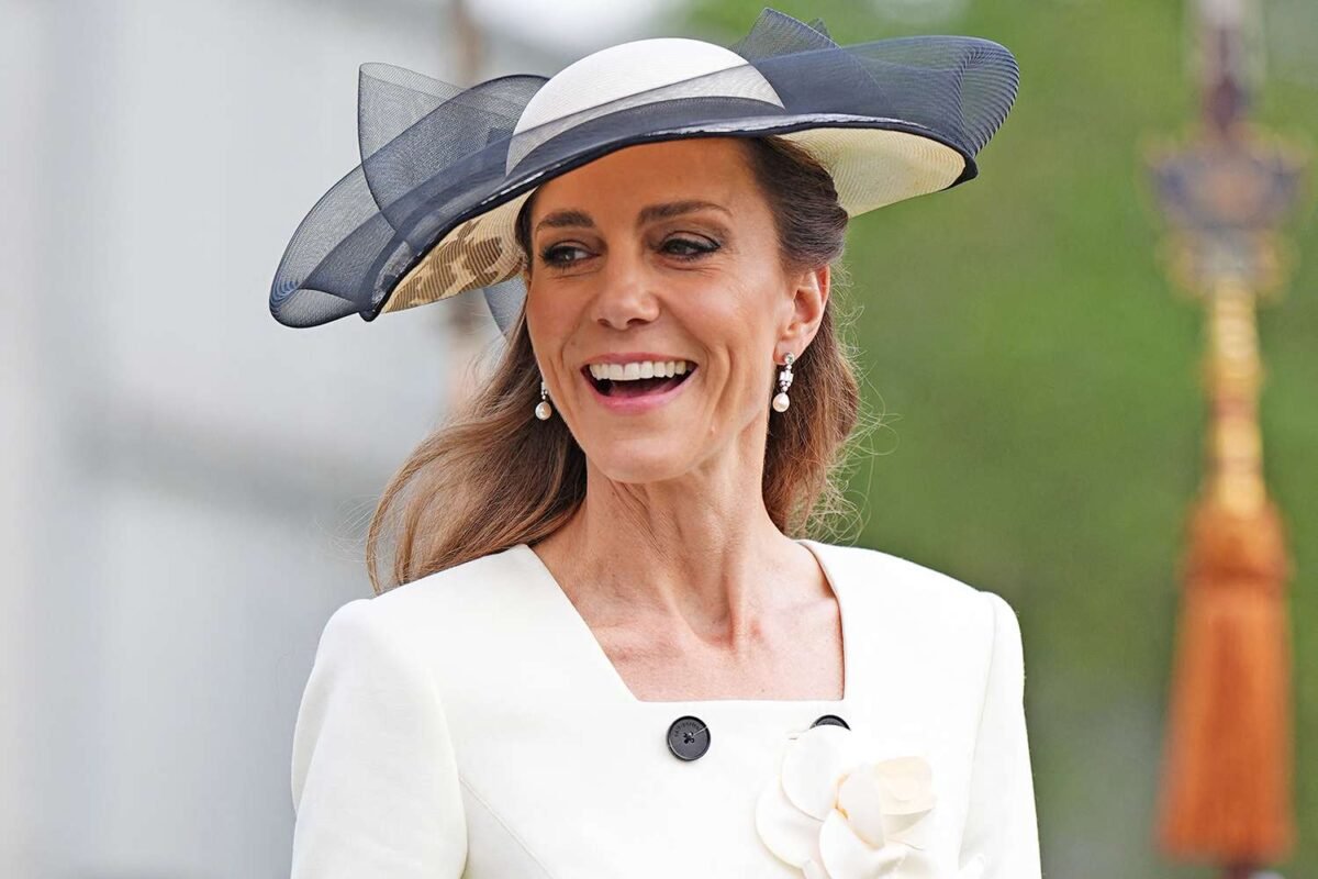 What Secret Message Was The Princess Of Wales’s Sentimental Jewelry Sending? Hold