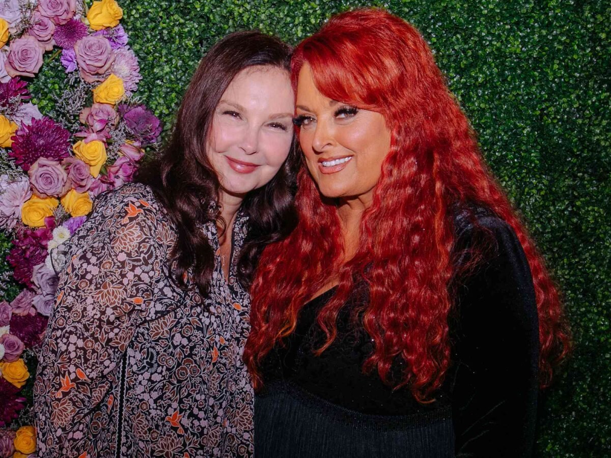 Is This The Real Secret To Their Enduring Sisterhood? Wynonna And Ashley