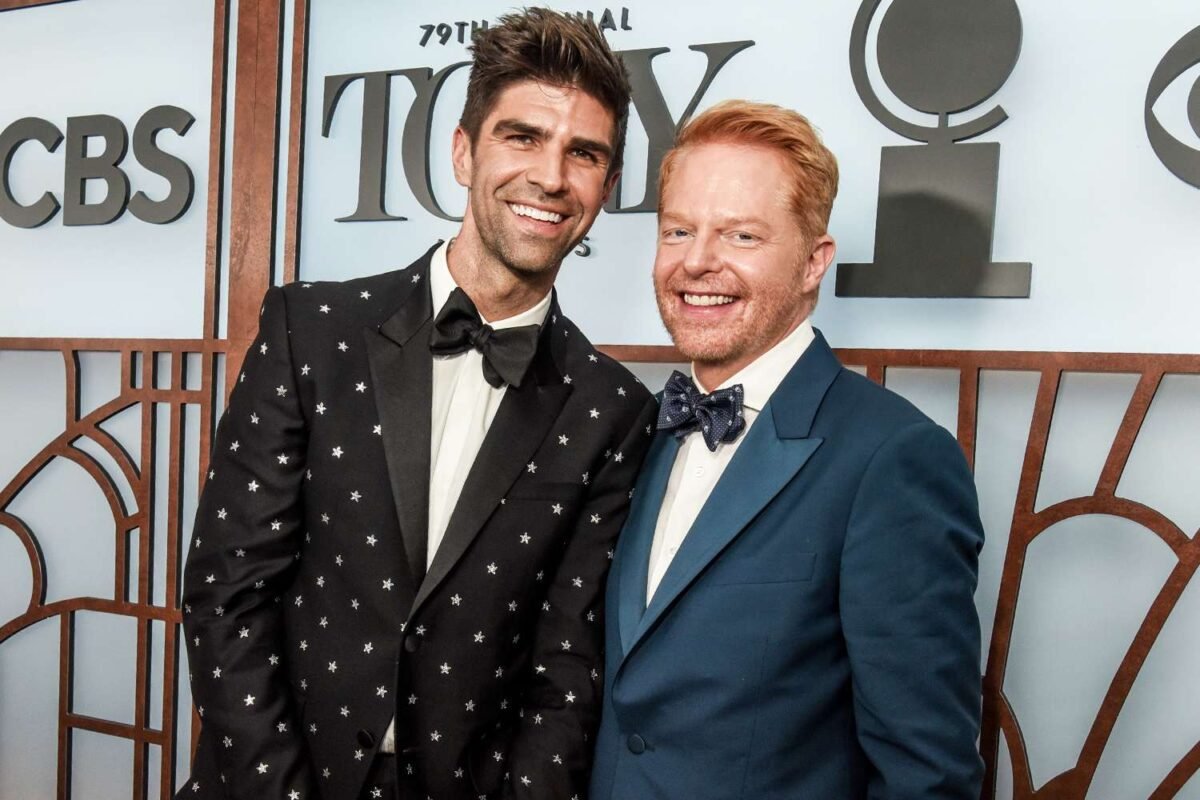 Modern Family Dad Spills His Favorite Parenthood Secrets: Is He Doing It