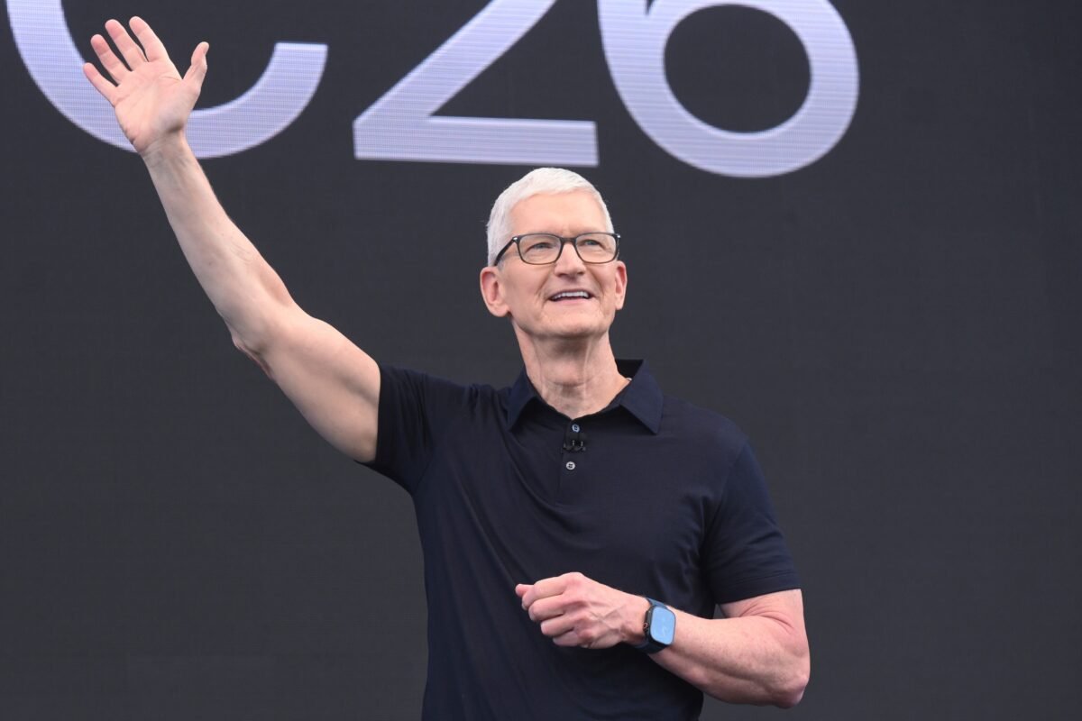 Apple Just Dropped Major Ai Bombshells – And They’re Already Trashing Competitors.