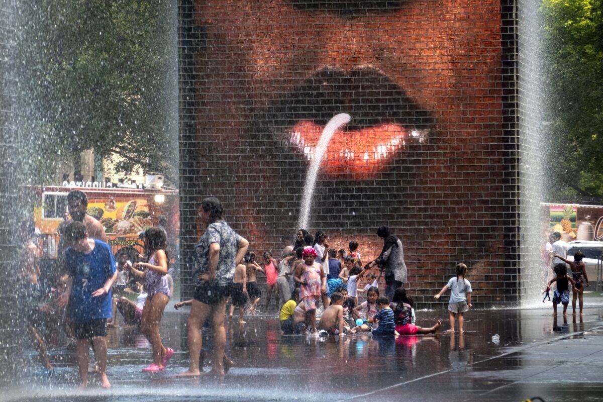 Is A Record Shattering Heatwave About To Incinerate Your Holiday Weekend? Get The
