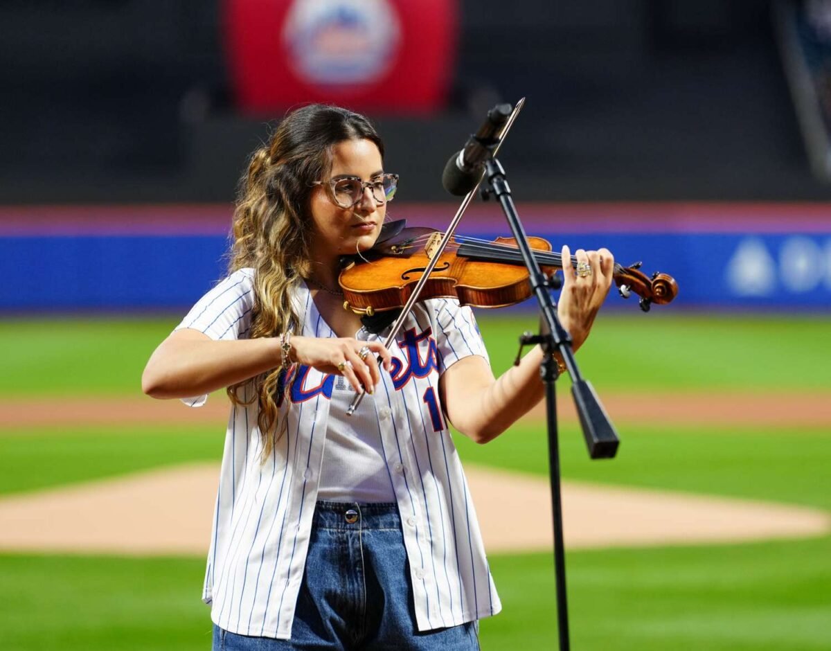 Is Katia Lindor The Mets’ Secret Weapon? Her National Anthem Performance Blew