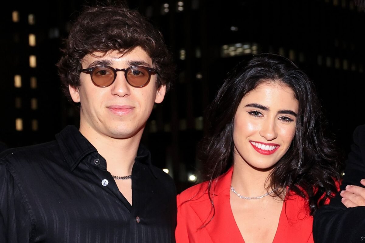 Omg! Which Snl Star Is Going Public With Their Relationship In July