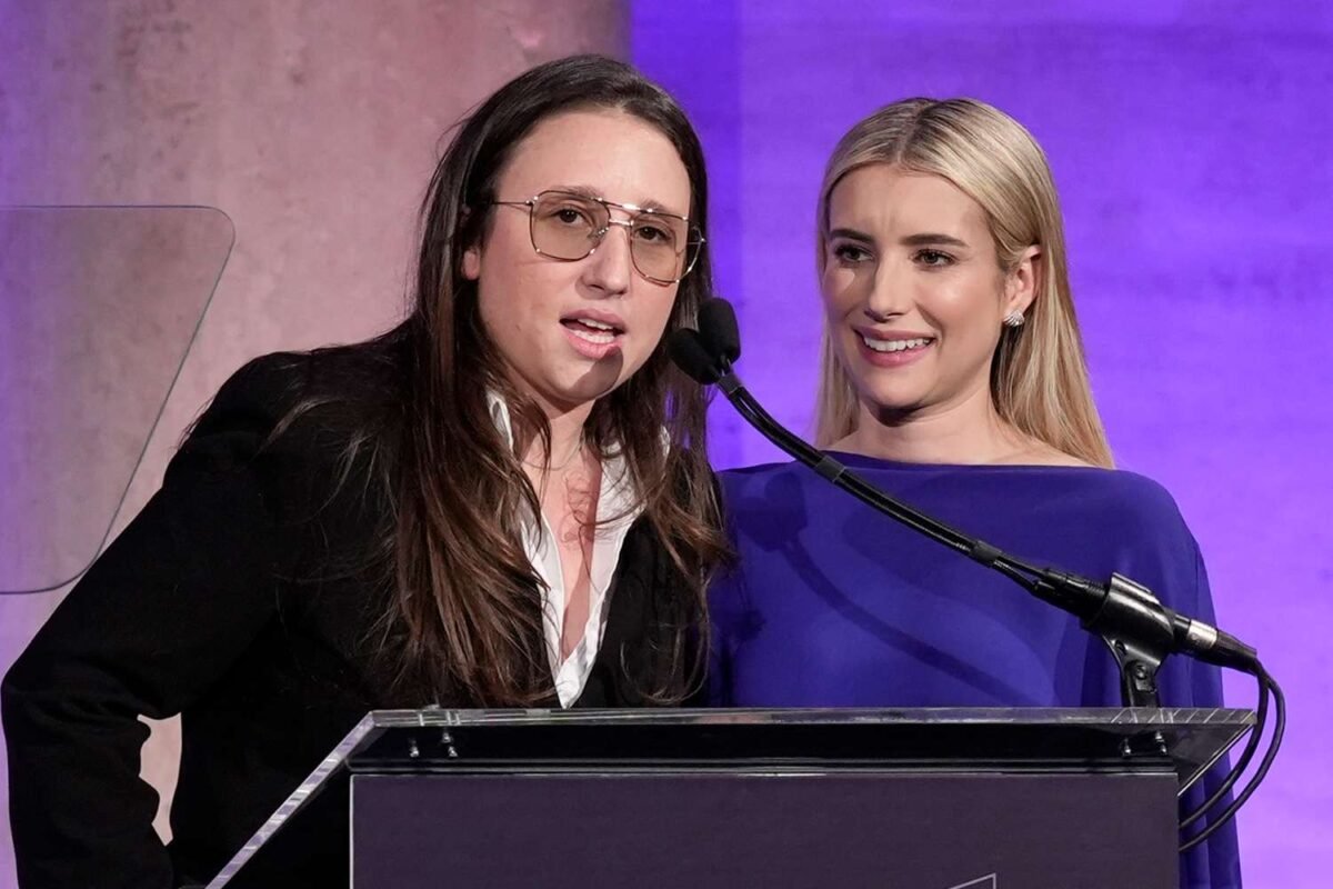 Did These Friends Predict The Future Of Reading Back In 2017? How