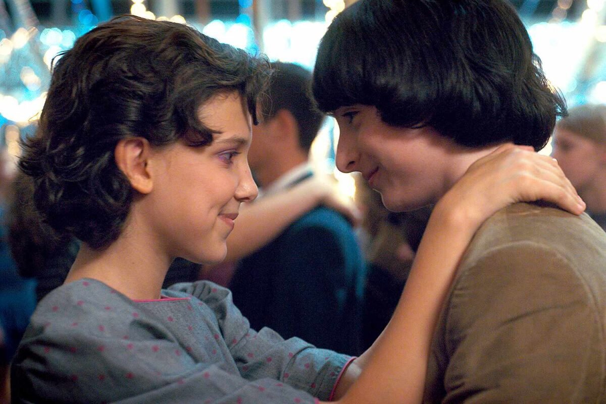 Which Hollywood Stars Had Their First Kiss On Set? You Won’t Believe