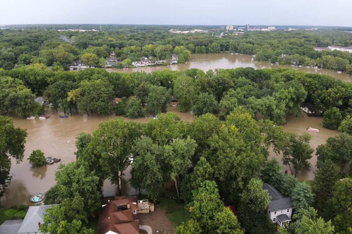 Midwest Flood Alert: Are Indiana And Illinois Headed For A Weekend Deluge?